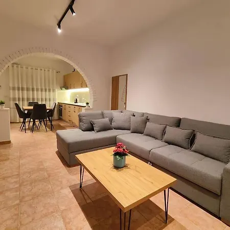Apartment Center 1